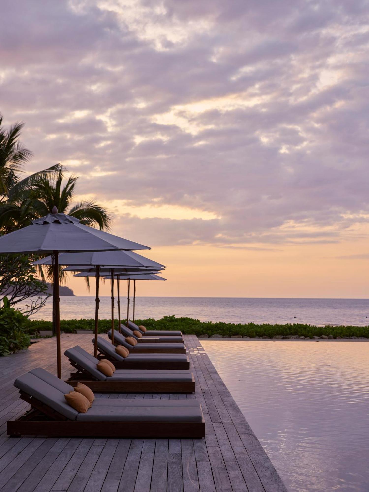 The Retreat, Отель 5*