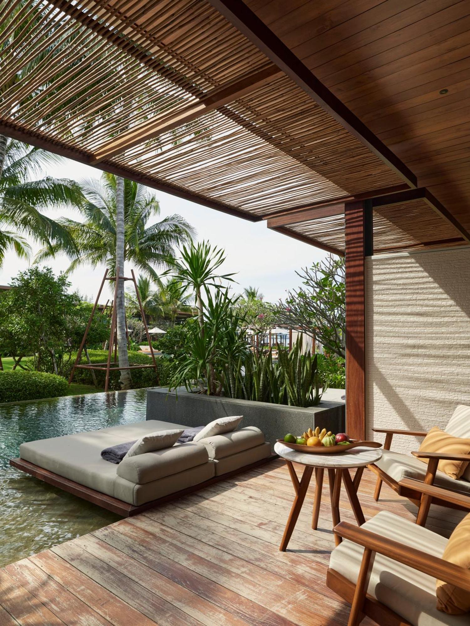โรงแรม The Retreat, 5*
